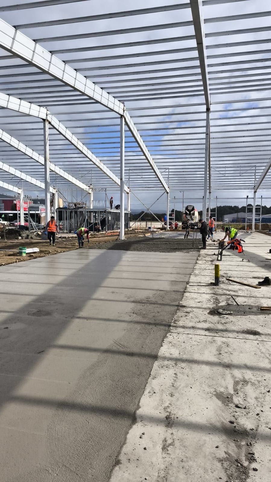 Avance de construcción del galpón industrial, imagen 10 de 43