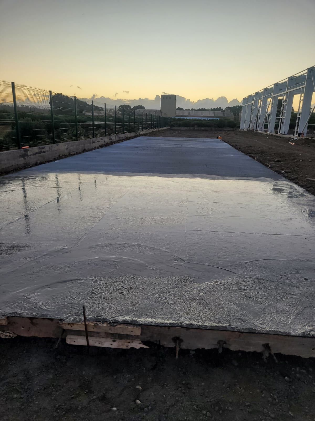 Avance de construcción del galpón industrial, imagen 25 de 43
